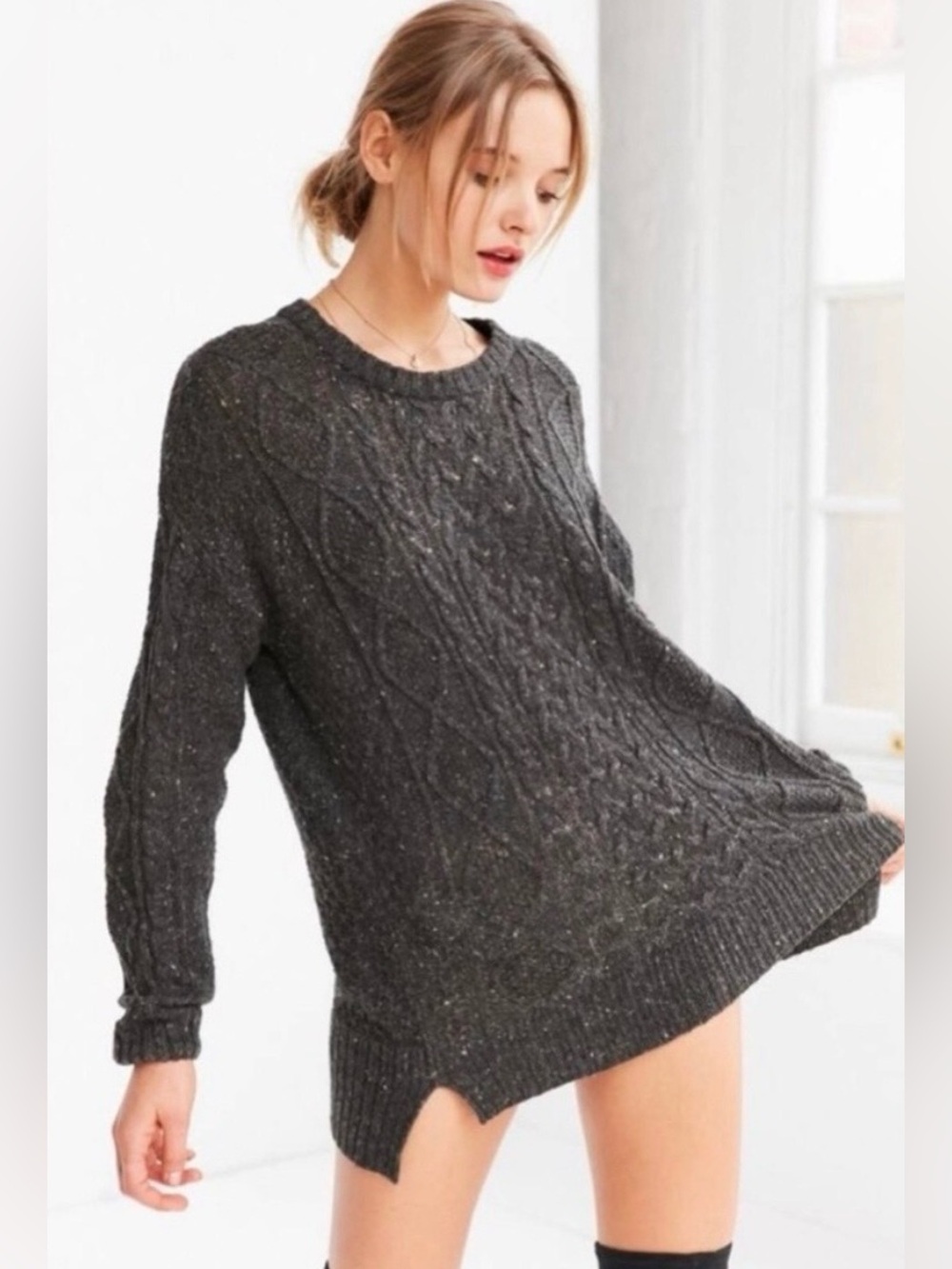 BDG Fall For cable Knit Speckled Crew Neck Sweater elbow patches Grey Large EUC